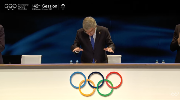 "New times are calling for new leaders". Thomas Bach respektiert die Olympische Charta und tritt 2025 ab